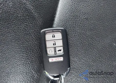 2021 Honda Pilot Awd Touring 8 Passenger z USA, uszkodzony, nr VIN 5FNYF6H91MB077927